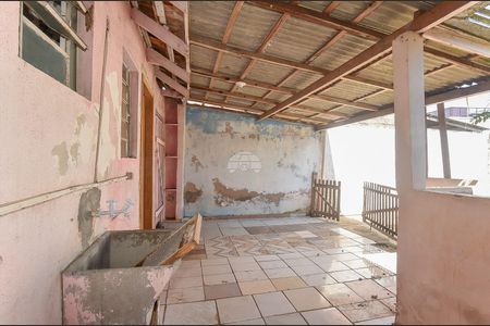 10_photo/94dcfbe823.445c0bca81181d7a-ATLAS-66098c36-c609-4e53-9cb8-2e8cd09b1ca5.jpg de casa à venda com 2 quartos, 54m² em Sítio Cercado, Curitiba