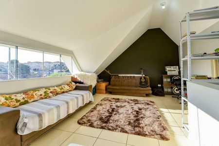 31_photo/94dcfbe96d.c5e9444e32c0e2a0-ATLAS-88b8e2b7-332d-40f3-afbf-e67a820390c4.jpg de casa à venda com 3 quartos, 109m² em Sítio Cercado, Curitiba