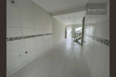 8_photo/94dcfbe975.cd9ac33090889d20-ATLAS-88a7bdc5-c6e6-4e7d-a925-1b9776c0b376.jpg de casa à venda com 3 quartos, 92m² em Sítio Cercado, Curitiba