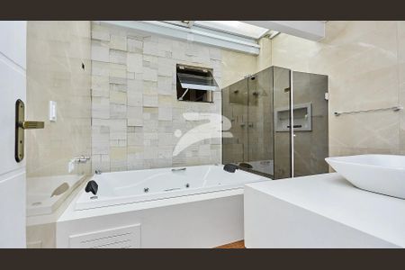 16_photo/94dcfbe993.86819c100454f2bb-ATLAS-cb3df8eb-14ce-4cde-88a1-b700fcd13b1a.jpg de casa à venda com 3 quartos, 200m² em Sítio Cercado, Curitiba