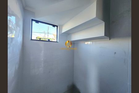 10_photo/94dcfbeb03.b54e84cad56d527a-ATLAS-a97aa2bd-2c5c-4576-b906-f903cd43829b.jpg de casa à venda com 3 quartos, 88m² em Sítio Cercado, Curitiba