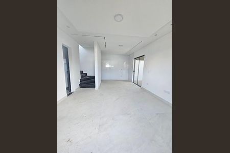 6_photo/94dcfbeb03.fac231b2f0e06bff-ATLAS-10dc797c-e0a4-4b41-8484-b4947178b325.jpg de casa à venda com 3 quartos, 89m² em Sítio Cercado, Curitiba