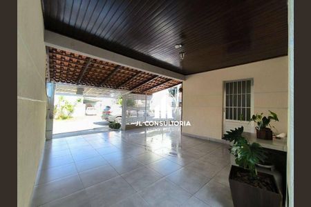 7_photo/94dcfbeb63.69530a6104d48ca1-ATLAS-35c535ca-638f-4e70-a2bc-a6d9146e582a.jpg de casa à venda com 4 quartos, 141m² em Sítio Cercado, Curitiba