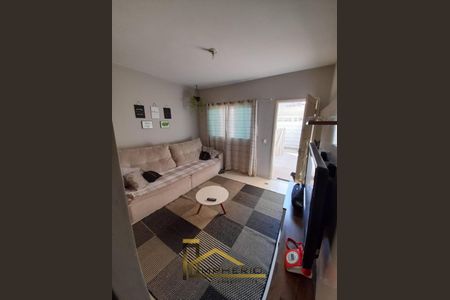 4_photo/94dcfbeb7f.df2406aa61ba3211-ATLAS-db081397-aaf8-4be2-817d-1ecc25174162.jpg de casa à venda com 2 quartos, 100m² em Sítio Cercado, Curitiba