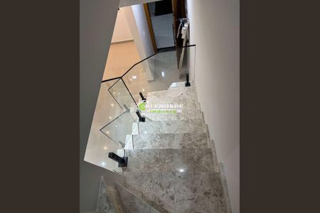 2_photo/94dcfbec0b.5e2511c6536d59b0-ATLAS-0d168b72-4d4f-436e-821b-ae11fcabdc4e.jpg de casa à venda com 3 quartos, 84m² em Sítio Cercado, Curitiba