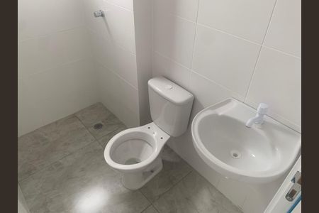 4_photo/94dcfbec8f.d03e911cc0943502-ATLAS-d45436ee-35a2-4bc5-9c22-0dde3b4d6858.jpg de apartamento para alugar com 2 quartos, 47m² em Sítio Cercado, Curitiba