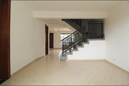 8_photo/94dcfbed4d.86f105e730b74fa5-ATLAS-571425bd-ec07-4639-bbe6-cb95d01fe9ef.jpg de casa para alugar com 4 quartos, 150m² em Sítio Cercado, Curitiba