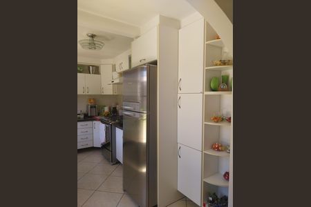 2_photo/94dcfbed63.28f6ec5d72603be5-ATLAS-06cbe49d-8256-4bfd-b0af-7f643a9b162d.jpg de casa à venda com 3 quartos, 187m² em Sítio Cercado, Curitiba