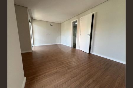 23_photo/94dcfbef9b.82fea235bc35be0e-ATLAS-022ab673-a3df-4a40-8fc9-405ad0d4ebc9.jpg de casa à venda com 3 quartos, 143m² em Umbará, Curitiba