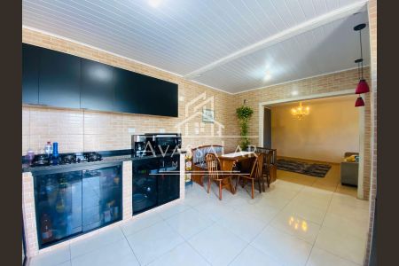 7_photo/94dcfbf16f.8a00a68238a6a06b-ATLAS-f106273b-fa66-4e08-800f-40038b9e4fd7.jpg de casa à venda com 3 quartos, 214m² em Umbará, Curitiba