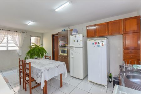 3_photo/94dcfbf291.b60f5a7682bed42c-ATLAS-16a6f3da-0ee2-49a5-b282-9dbafa833227.jpg de casa à venda com 2 quartos, 100m² em Sítio Cercado, Curitiba