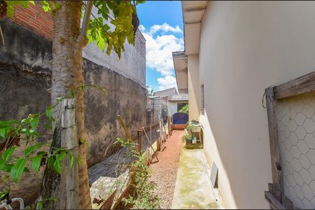 4_photo/94dcfbf291.b60f5a7682bed42c-ATLAS-f77e53d3-1935-492e-8d46-5b6d5fbad0d4.jpg de casa à venda com 2 quartos, 100m² em Sítio Cercado, Curitiba