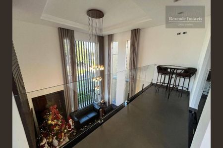 10_photo/94dcfbf2e9.649914ff72dde6a7-ATLAS-38cae2ec-8098-473e-a4ef-6f96ab5a674a.jpg de casa à venda com 3 quartos, 251m² em Sítio Cercado, Curitiba