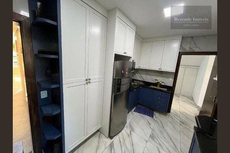 12_photo/94dcfbf2e9.649914ff72dde6a7-ATLAS-3e64bea6-fe99-4986-9698-e9671b1d060e.jpg de casa à venda com 3 quartos, 251m² em Sítio Cercado, Curitiba