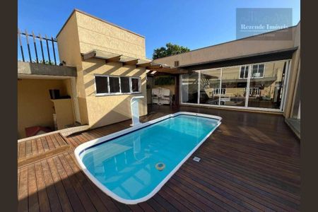 37_photo/94dcfbf2e9.649914ff72dde6a7-ATLAS-9a7137ab-b311-4ffb-890b-388663f7daa8.jpg de casa à venda com 3 quartos, 251m² em Sítio Cercado, Curitiba