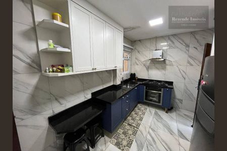 7_photo/94dcfbf2e9.649914ff72dde6a7-ATLAS-a9535e61-a47e-4ed1-b101-476ff90b49b2.jpg de casa à venda com 3 quartos, 251m² em Sítio Cercado, Curitiba