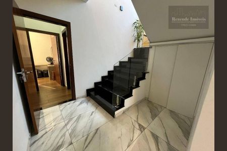 9_photo/94dcfbf2e9.649914ff72dde6a7-ATLAS-c952a428-49b1-4d33-b146-7d9bc02fee4c.jpg de casa à venda com 3 quartos, 251m² em Sítio Cercado, Curitiba