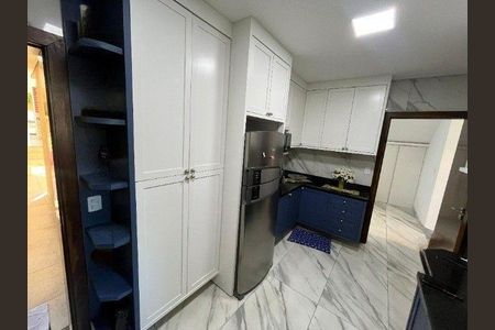 8_photo/94dcfbf2e9.ef9097c2fd5b064b-ATLAS-987afd85-efdf-4974-8a97-82b1cc3a728d.jpg de casa à venda com 3 quartos, 251m² em Sítio Cercado, Curitiba