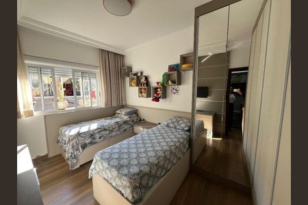 11_photo/94dcfbf2e9.ef9097c2fd5b064b-ATLAS-a1443968-c243-46f2-ba8a-831fe2d09c83.jpg de casa à venda com 3 quartos, 251m² em Sítio Cercado, Curitiba