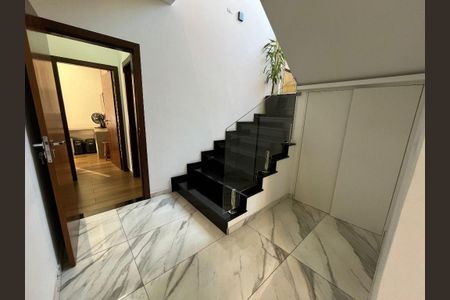 9_photo/94dcfbf2e9.ef9097c2fd5b064b-ATLAS-c574bdab-8420-48e5-b1bd-5d810202a7d9.jpg de casa à venda com 3 quartos, 251m² em Sítio Cercado, Curitiba