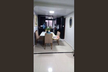 10_photo/94dcfbf6e1.72c99cad9401b729-ATLAS-55ef1323-5dbf-4f12-af3e-bc5a1c4ffe3f.jpg de casa à venda com 3 quartos, 80m² em Umbará, Curitiba