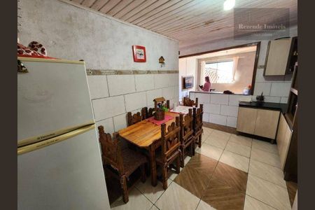 32_photo/94dcfbf701.0bf895571deddd4a-ATLAS-1c574ab5-c8e3-49a4-a937-b36f6937219f.jpg de casa à venda com 6 quartos, 300m² em Umbará, Curitiba