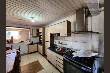 33_photo/94dcfbf701.0bf895571deddd4a-ATLAS-820f8343-edb1-46bf-9172-bd729ec0b3de.jpg de casa à venda com 6 quartos, 300m² em Umbará, Curitiba