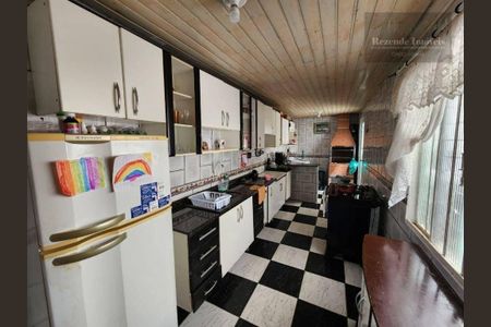 19_photo/94dcfbf701.0bf895571deddd4a-ATLAS-b5f27f48-c377-45ea-bc68-232ebbadf020.jpg de casa à venda com 6 quartos, 300m² em Umbará, Curitiba