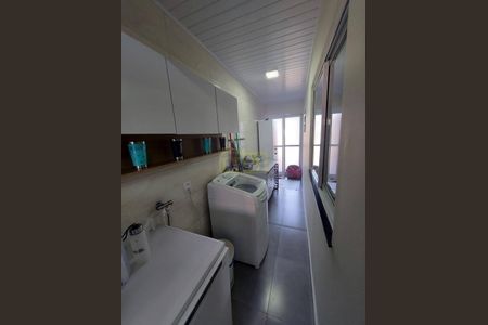 10_photo/94dcfbf88d.f7e81ba1849dc159-ATLAS-60a66754-bd95-403f-9f14-8159ae1fcdc8.jpg de casa à venda com 3 quartos, 172m² em Umbará, Curitiba