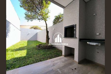 11_photo/94dcfbf8bb.9b4d38964aff1581-ATLAS-b614e7bf-e183-4178-8342-56749b2af500.jpg de casa à venda com 3 quartos, 105m² em Umbará, Curitiba