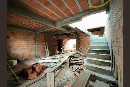 8_photo/94dcfbf96d.cc86e5d9372ed16d-ATLAS-47ffc4c8-f144-4b2a-b89a-311d94aa0c7a.jpg de casa à venda com 3 quartos, 186m² em Umbará, Curitiba