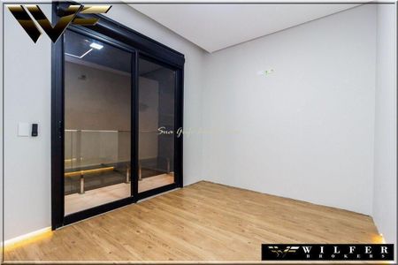 17_photo/94dcfc04e5.c8e0f308836ef66e-ATLAS-37509180-3dba-4fb0-95b6-00b8d58e221e.jpg de casa à venda com 3 quartos, 198m² em Umbará, Curitiba