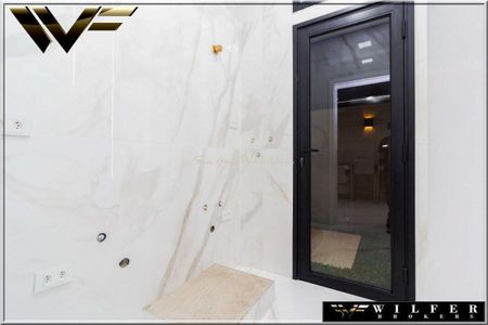 43_photo/94dcfc04e5.c8e0f308836ef66e-ATLAS-d0d08f3f-f427-417b-b0f7-caeb40dd775f.jpg de casa à venda com 3 quartos, 198m² em Umbará, Curitiba