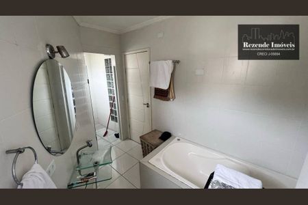 8_photo/94dcfc090d.78bfcf27f2254a7e-ATLAS-00bd111d-fa4c-4bf3-a552-d607820b6907.jpg de casa à venda com 3 quartos, 150m² em Umbará, Curitiba