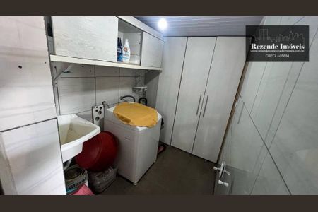 6_photo/94dcfc090d.78bfcf27f2254a7e-ATLAS-9ffd013a-b614-45f2-8aa0-c7b289e48d24.jpg de casa à venda com 3 quartos, 150m² em Umbará, Curitiba