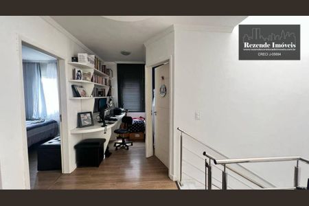 18_photo/94dcfc090d.78bfcf27f2254a7e-ATLAS-a1f91053-5ffd-4d9c-ad81-41e712f65586.jpg de casa à venda com 3 quartos, 150m² em Umbará, Curitiba