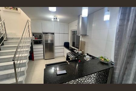 5_photo/94dcfc090d.cd6ac7e963e68f71-ATLAS-06bcb6d8-e1eb-47ab-947a-914c4acbfbe3.jpg de casa à venda com 3 quartos, 150m² em Umbará, Curitiba