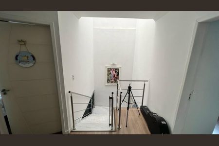 18_photo/94dcfc090d.cd6ac7e963e68f71-ATLAS-88b23e49-b94b-4d3f-8ce0-cca949497b17.jpg de casa à venda com 3 quartos, 150m² em Umbará, Curitiba