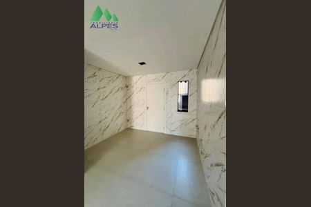 4_photo/94dcfc0a03.a2487e58739692c8-ATLAS-4bd8feaa-5a2a-4e25-8066-bba80c24b2e1.jpg de casa à venda com 3 quartos, 80m² em Umbará, Curitiba