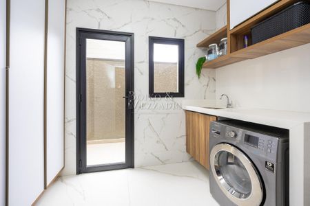 14_photo/94dcfc0b87.04c16ff0d284adb7-ATLAS-e678a51c-1a23-4961-97c2-dc1bf61818d5.jpg de casa à venda com 3 quartos, 161m² em Umbará, Curitiba