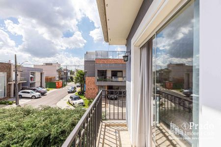 48_photo/94dcfc0c67.34beb6889ad9cd13-ATLAS-ba2eba2f-0e52-4edf-a70e-125fd952bf09.jpg de casa à venda com 4 quartos, 220m² em Umbará, Curitiba