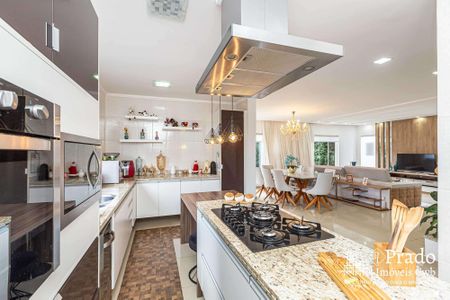 3_photo/94dcfc0c67.34beb6889ad9cd13-ATLAS-d63bb970-48f5-44c8-95f3-1189a4cef054.jpg de casa à venda com 4 quartos, 220m² em Umbará, Curitiba