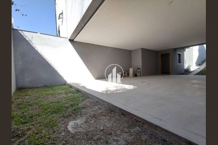 5_photo/94dcfc12b5.1bd9347fb60af459-ATLAS-301b46de-265b-41d5-9c8e-baf9a4b005b0.jpg de casa à venda com 4 quartos, 196m² em Tatuquara, Curitiba