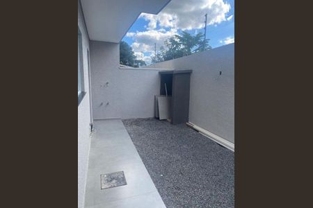 5_photo/94dcfc2a07.4bd2615f33144f40-ATLAS-5503f986-debe-4e42-b3fe-008fe801f1af.jpg de casa à venda com 3 quartos, 110m² em Campo de Santana, Curitiba