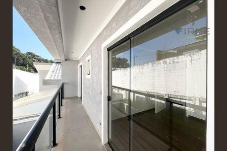 15_photo/94dcfc2a13.708cea04a5fc71e9-ATLAS-97641b4f-fa66-4f70-af50-6e78fa3ed9e2.jpg de casa à venda com 3 quartos, 149m² em Campo de Santana, Curitiba