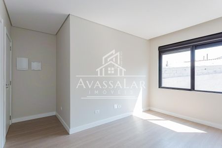 8_photo/94dcfc2a13.7a33c65ee9338592-ATLAS-37edaae9-5196-46b6-96fc-9c1d4102b4e6.jpg de casa à venda com 0 quarto, 168m² em Campo de Santana, Curitiba