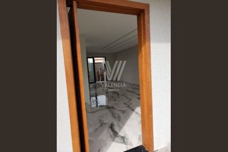 4_photo/94dcfc2a13.d41ccc6539b5b4b0-ATLAS-2a76fb30-5e09-4d6f-ae6a-7b0ebccd1eb7.jpg de casa à venda com 3 quartos, 121m² em Campo de Santana, Curitiba