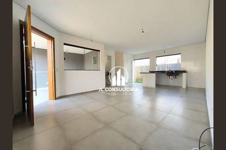 8_photo/94dcfc2a13.e0c30c408cde44d9-ATLAS-7ce465f7-9a48-4a5e-b99b-441fbe54b4ab.jpg de casa à venda com 3 quartos, 132m² em Campo de Santana, Curitiba