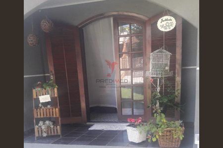 4_photo/94dcfc2b4f.ceff8192393c33de-ATLAS-7ebc182d-34fb-4e8a-9f68-c8421eca60f4.jpg de casa à venda com 8 quartos, 4949m² em Campo de Santana, Curitiba