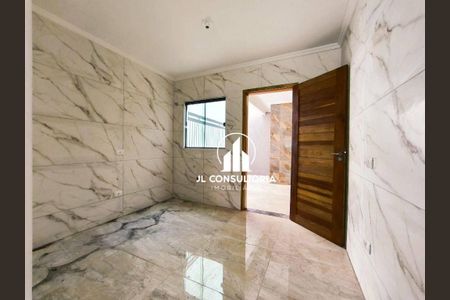 8_photo/94dcfc2d19.0bc30f596f1079de-ATLAS-959f6d5a-0272-4312-bcb3-08c0b0e19fa1.jpg de casa à venda com 2 quartos, 80m² em Campo de Santana, Curitiba